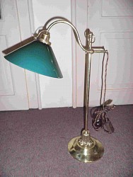 Mosazn lampa